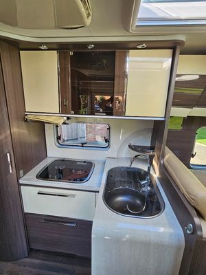 2015 Burstner Grand Panorama i920 — photo 22 of 24