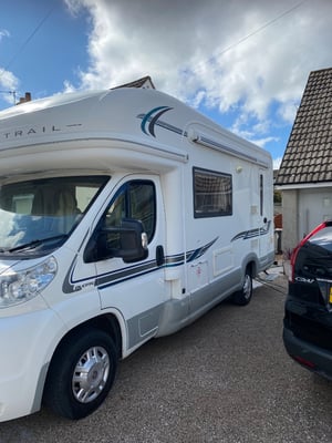 2009 Auto-Trail Cheyenne 630 — photo 9 of 16