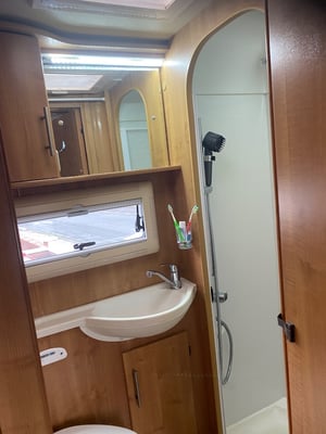 2009 Auto-Trail Cheyenne 630 — photo 19 of 24