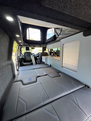 2017 Ford Transit Custom — photo 2 of 33
