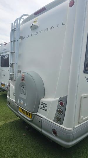 2011 Auto-Trail Dakota — photo 3 of 9