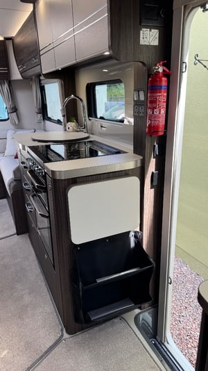 2025 Elddis Encore 295  — photo 19 of 51