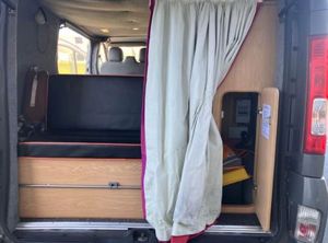 2014 Vauxhall Vivaro CTDI — photo 2 of 10