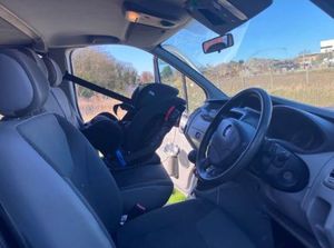 2014 Vauxhall Vivaro CTDI — photo 8 of 10