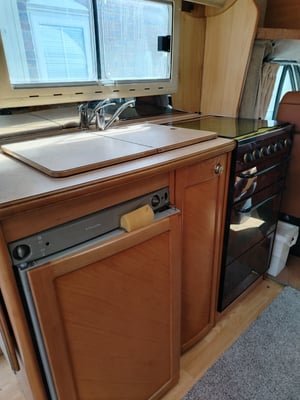 2002 Auto-Sleepers Rienza — photo 3 of 19