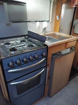 2004 Elddis Compass avantgarde 200 — photo 2 of 7