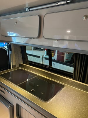 2021 Volkswagen TDI T28 Highline — photo 10 of 18