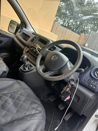 2015 Vauxhall Vivaro - Image 4