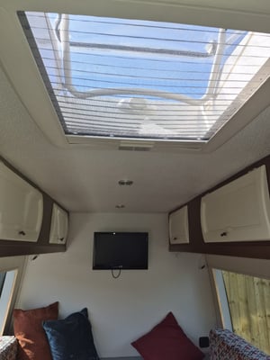 2002 Mercedes-Benz Sprinter — photo 10 of 46