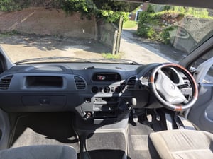 2002 Mercedes-Benz Sprinter — photo 14 of 46