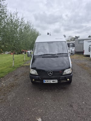 2002 Mercedes-Benz Sprinter — photo 21 of 46