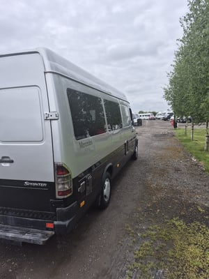 2002 Mercedes-Benz Sprinter — photo 26 of 46