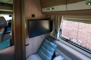 2019 Elddis Compass Avantgarde 196 — 6 Berth, 6 Belts, 16,500 Miles — photo 7 of 16