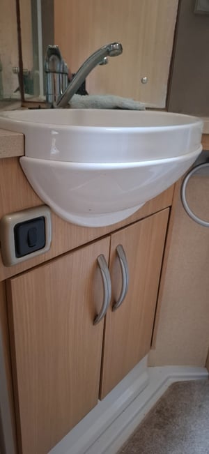 2007 Swift Bessacarr 560 — photo 16 of 34