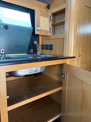 2017 Volkswagen T6 T28 Highline — photo 16 of 25