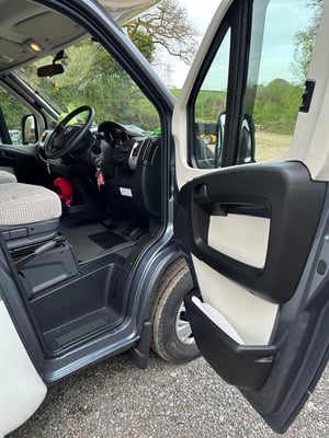 2017 Auto-Trail Apache 634 — photo 14 of 44