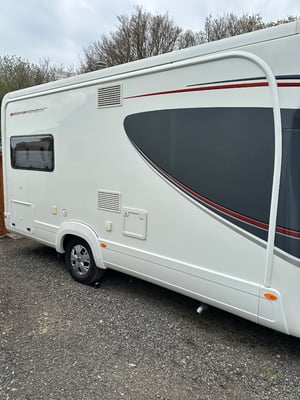 2017 Auto-Trail Apache 634 — photo 15 of 44