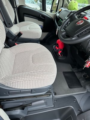 2017 Auto-Trail Apache 634 — photo 16 of 44