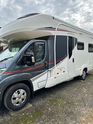 2017 Auto-Trail Apache 634 — photo 18 of 44