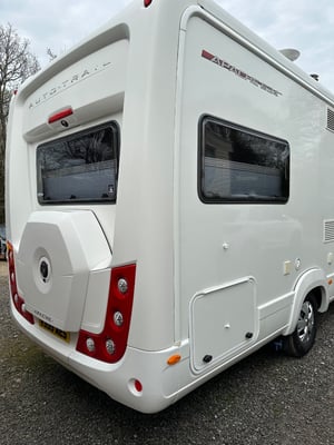 2017 Auto-Trail Apache 634 — photo 22 of 44