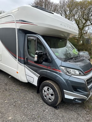 2017 Auto-Trail Apache 634 — photo 25 of 44