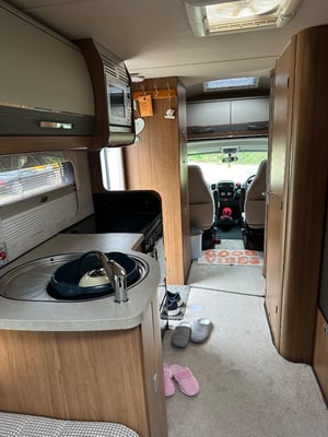 2017 Auto-Trail Apache 634 — photo 38 of 44