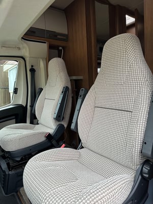 2017 Auto-Trail Apache 634 — photo 39 of 44