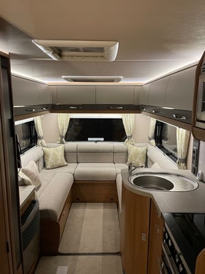 2017 Auto-Trail Apache 634 — photo 7 of 44