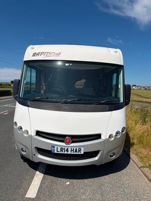 2014 Rapido 866F — photo 2 of 20