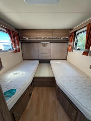 2014 Rapido 866F — photo 8 of 20