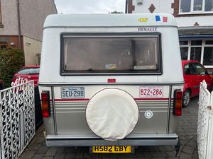 1990 Renault Eriba — photo 4 of 24