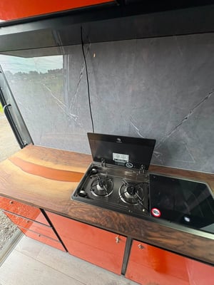 2020 Mercedes-Benz Sprinter — photo 9 of 10