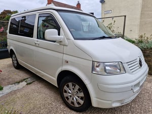 2009 Volkswagen T5 Campervan — photo 2 of 21