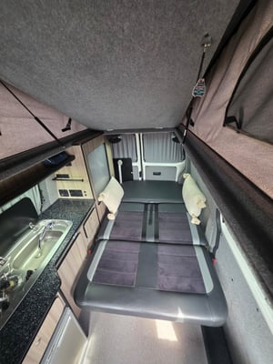 2014 Volkswagen T5.1 Campervan — photo 28 of 35