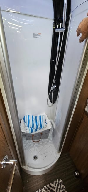 2012 Auto-Trail Mohawk — photo 21 of 26