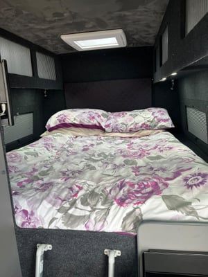 2016 Mercedes-Benz Sprinter — photo 15 of 18