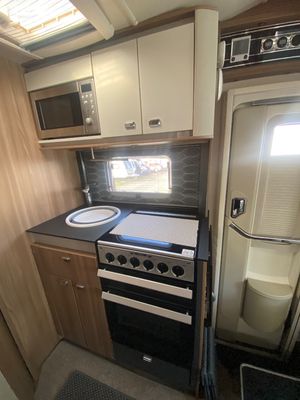 2018 Swift Bessacarr 524 — photo 7 of 18