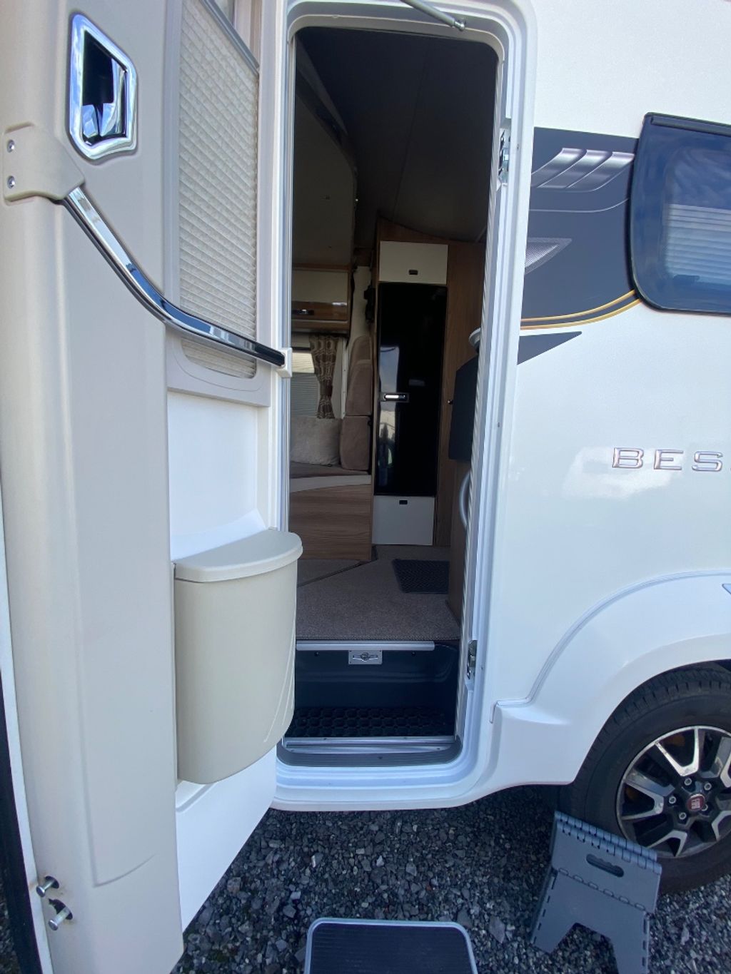 2018 Swift Bessacarr 524 - Image 13