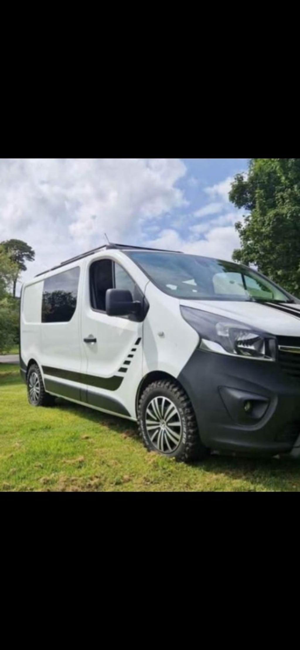 2015 Vauxhall Vivaro - Image 1
