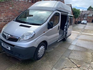 2011 Vauxhall Vivaro Hi-top Campervan — photo 2 of 11