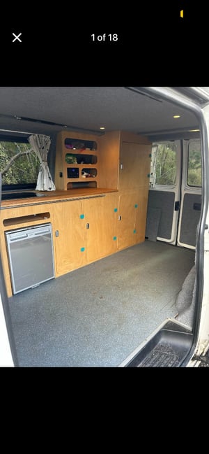 2016 Volkswagen Transporter T6 — photo 6 of 9