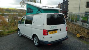 2016 Volkswagen Transporter T6 — photo 19 of 43
