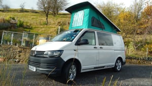 2016 Volkswagen Transporter T6 — photo 4 of 9