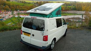 2016 Volkswagen Transporter T6 — photo 35 of 43