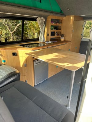 2016 Volkswagen Transporter T6 — photo 37 of 43