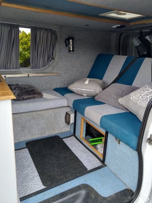 2012 Vauxhall Vivaro — photo 2 of 6
