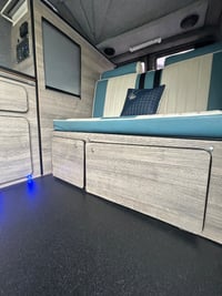 1993 Volkswagen T4 Campervan - Image 3