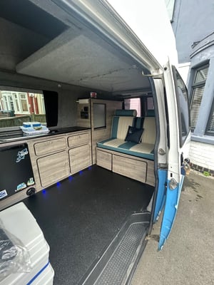 1993 Volkswagen T4 Campervan — photo 5 of 8