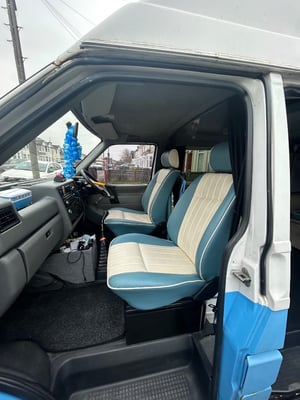 1993 Volkswagen T4 Campervan — photo 6 of 8
