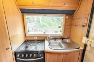 2005 Auto-Sleeper Nuevo ES — photo 16 of 46